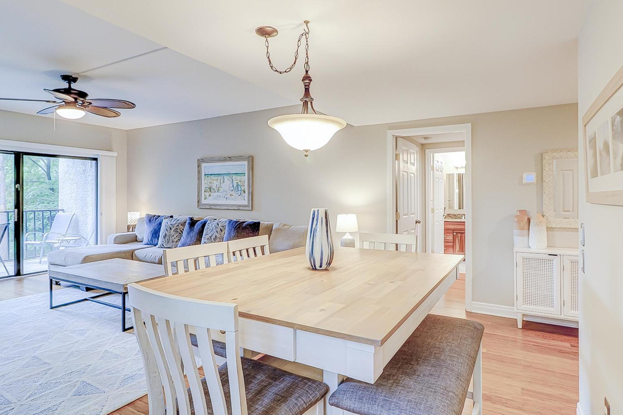 Village House Hilton Head Island Room photo